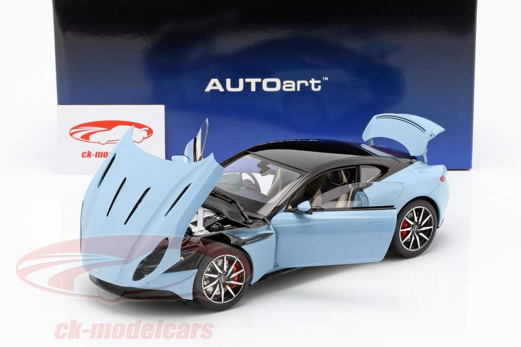 Details about   Aston Martin Db11 Coupe 2017 Frost White AUTOART 1:18 AA70266 Model 