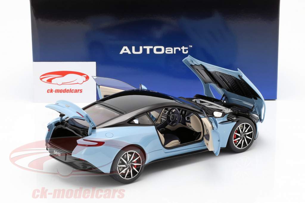 Aston Martin DB11 coupe Opførselsår 2017 lyseblå metallisk 1:18 AUTOart