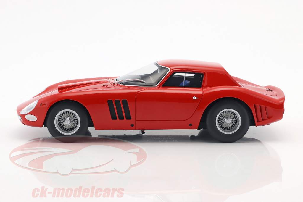Ferrari 250 GTO Plain Body Version 1964 rood 1:18 CMR