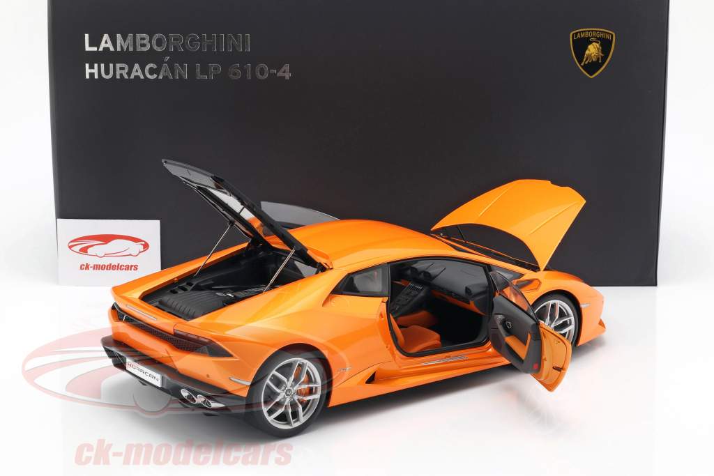 Lamborghini Huracan LP610-4 ano 2014 borealis laranja 1:12 AUTOart