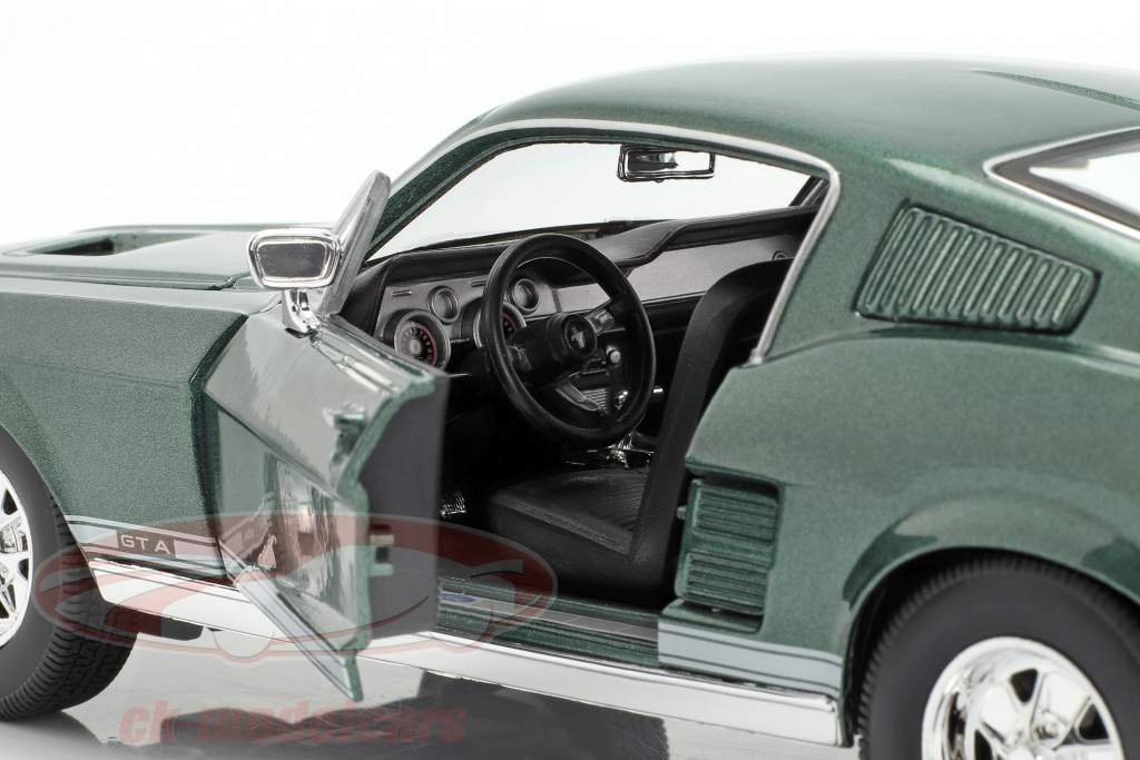 Ford Mustang Fastback GTA Ano 1967 verde 1:18 Maisto