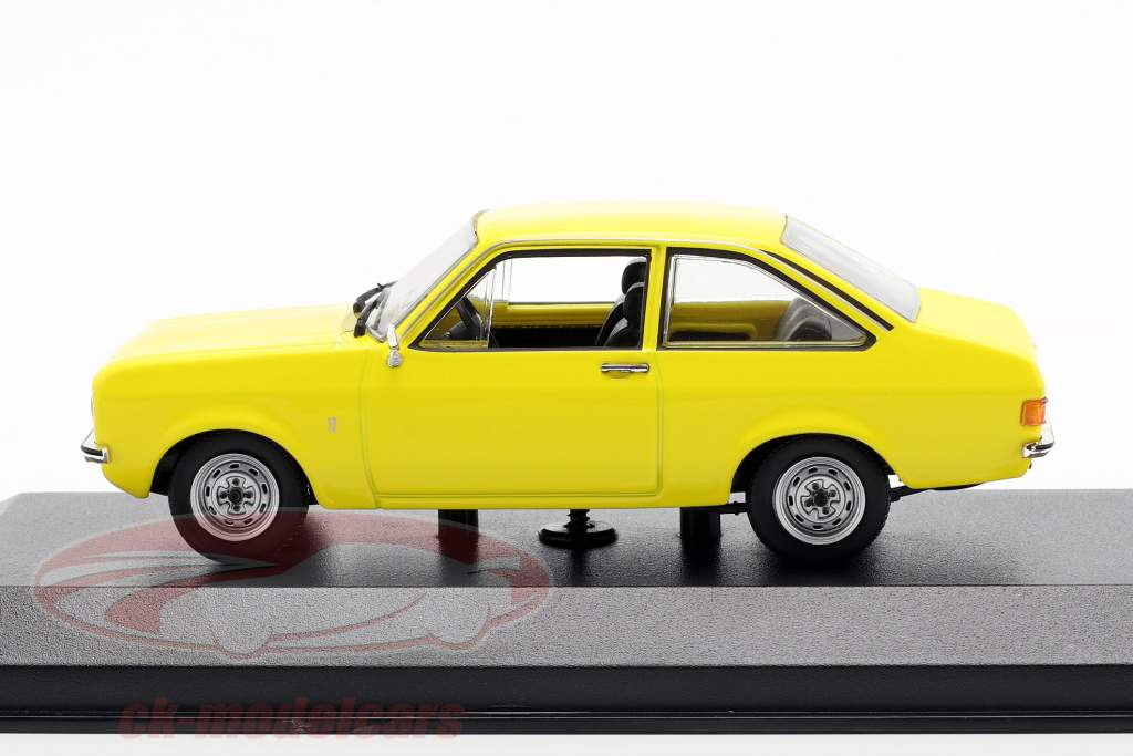 Ford Escort Baujahr 1975 gelb 1:43 Minichamps