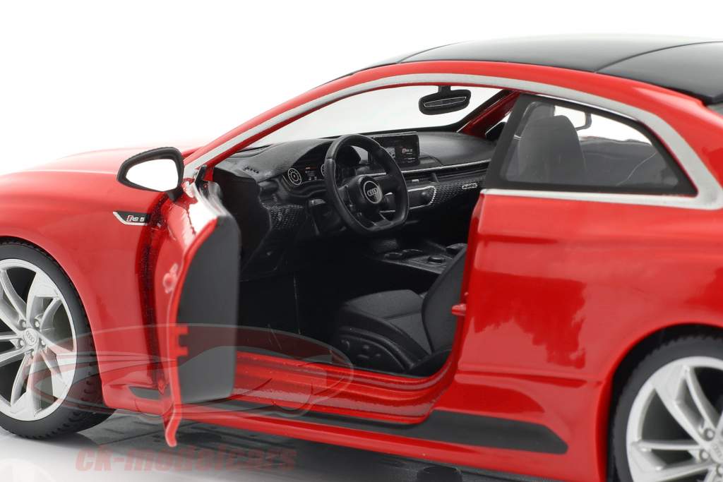 Audi RS 5 coupe vermelho 1:24 Bburago