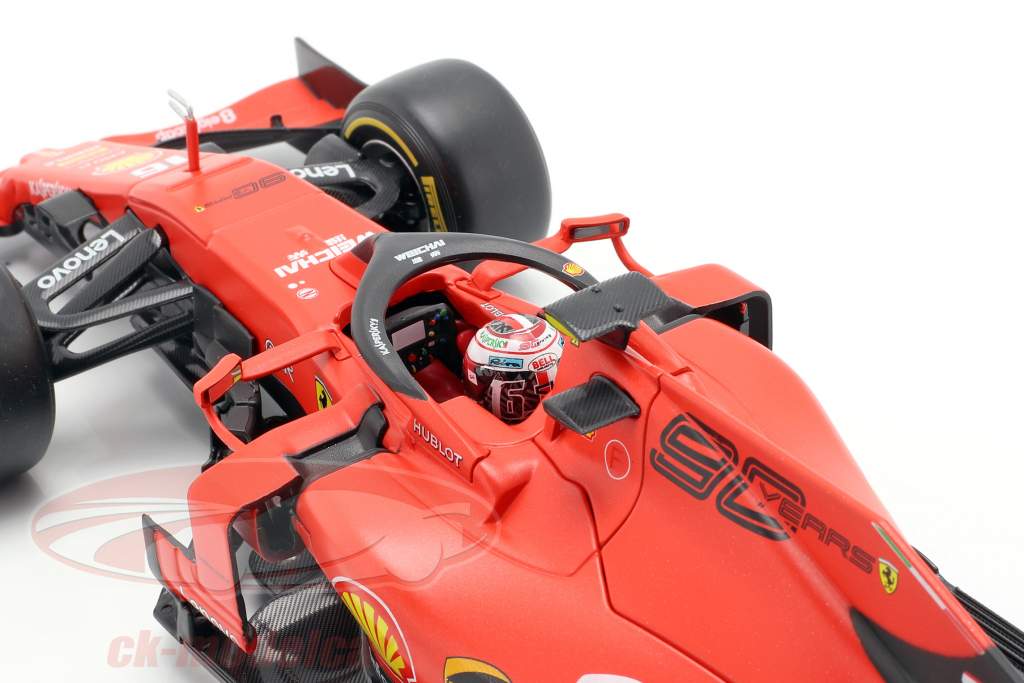 Charles Leclerc Ferrari SF90 #16 fórmula 1 2019 1:18 Bburago