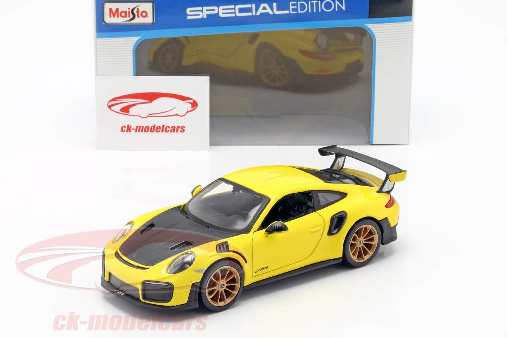 Porsche 911 (991 II) GT2 RS anno di costruzione 2018 giallo / nero 1:24 Maisto