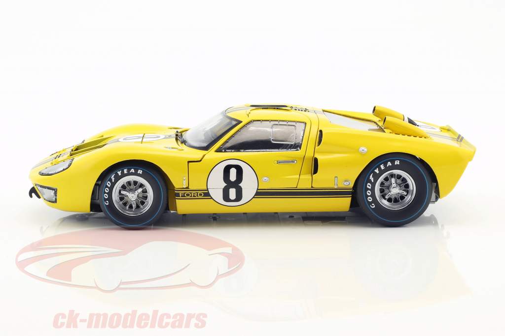 Ford GT40 Mk II #8 24h LeMans 1966 Whitmore, Gardner 1:18 ShelbyCollectibles