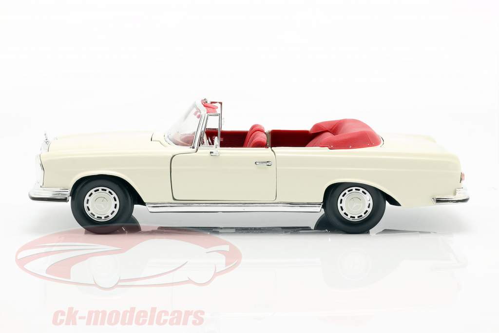 メルセデス·ベンツ 280 SE 年 1967 クリーム 白 1:18 完成モデル