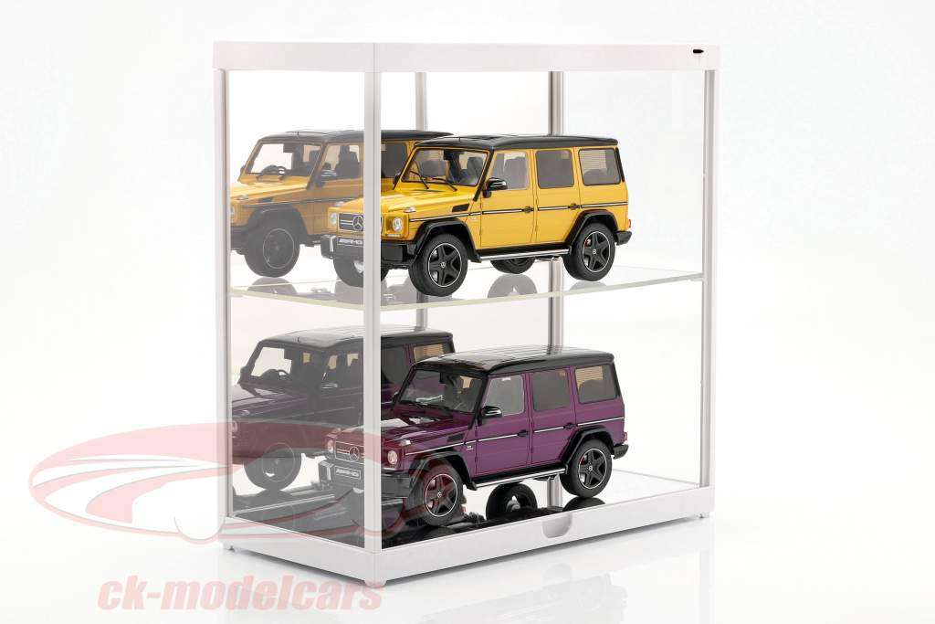 double showcase with LED lighting for model cars in scale 1:18 white Triple9