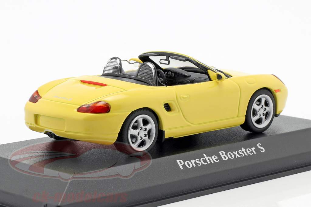 Porsche Boxster S Cabriolet Bouwjaar 1999 geel 1:43 Minichamps