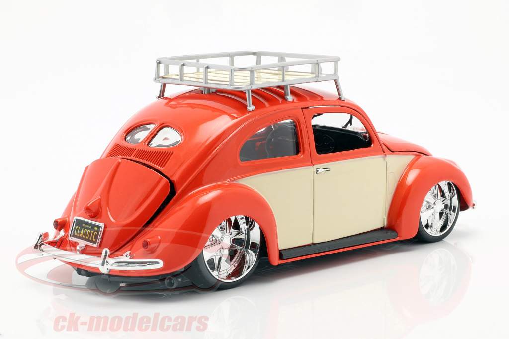 Volkswagen VW besouro ano de construção 1951 vermelho / creme branco 1:18 Maisto