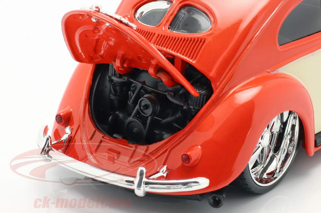 Volkswagen VW besouro ano de construção 1951 vermelho / creme branco 1:18 Maisto