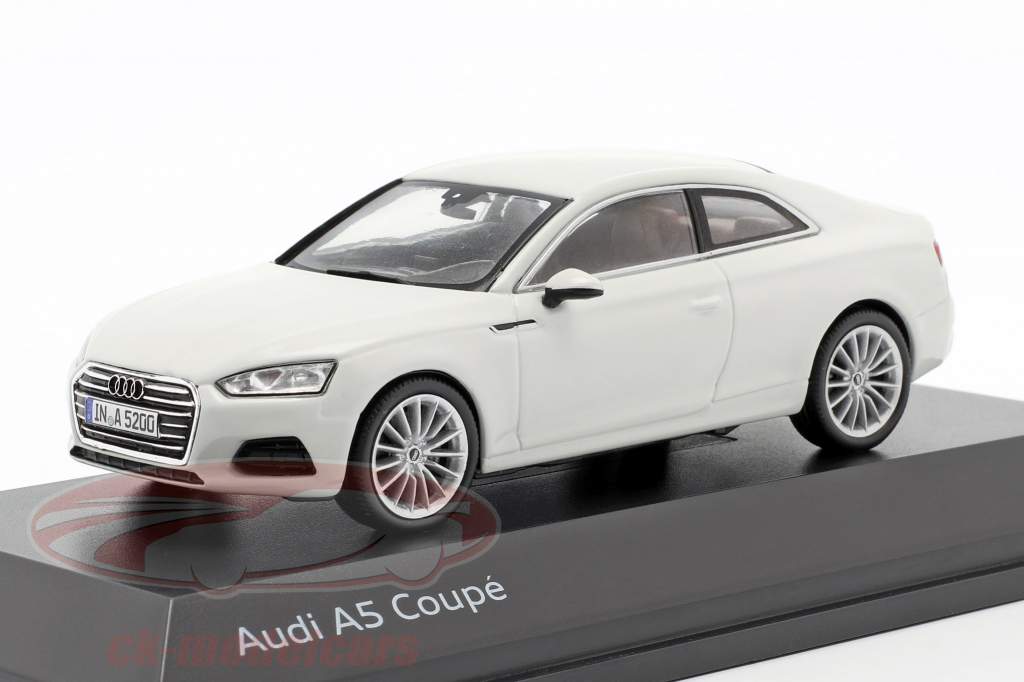 Audi A5 Coupe gletscher hvid 1:43 Spark
