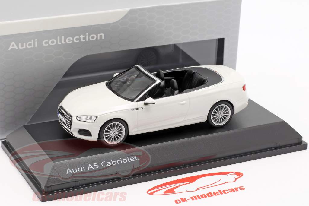 Audi A5 Cabriolet year 2017 tofana white 1:43 Spark