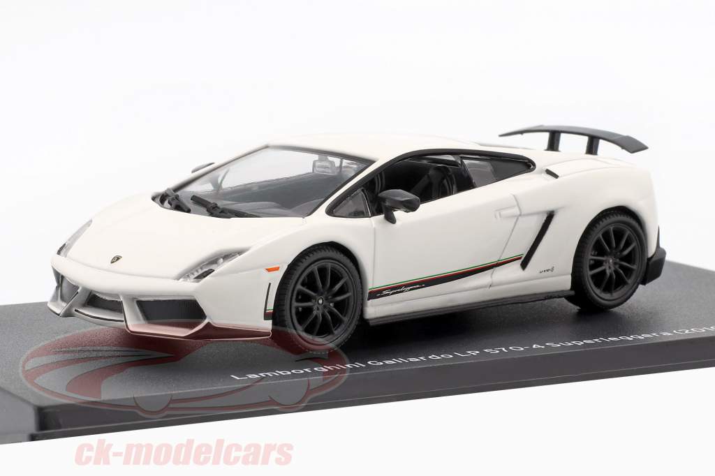Lamborghini Gallardo LP570-4 Superleggera Anno di costruzione 2010 bianca 1:43 Leo Models