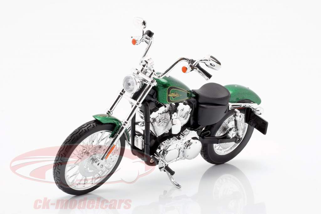 Harley Davidson XL 1200V Seventy-Two Año de construcción 2013 verde metálico 1:12 Maisto