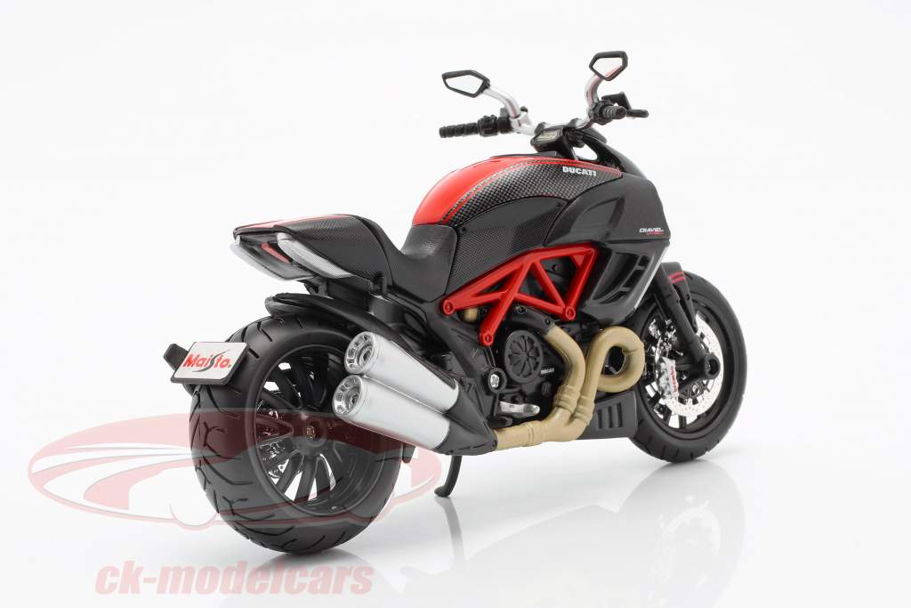 Ducati Diavel Carbon nero / rosso 1:12 Maisto