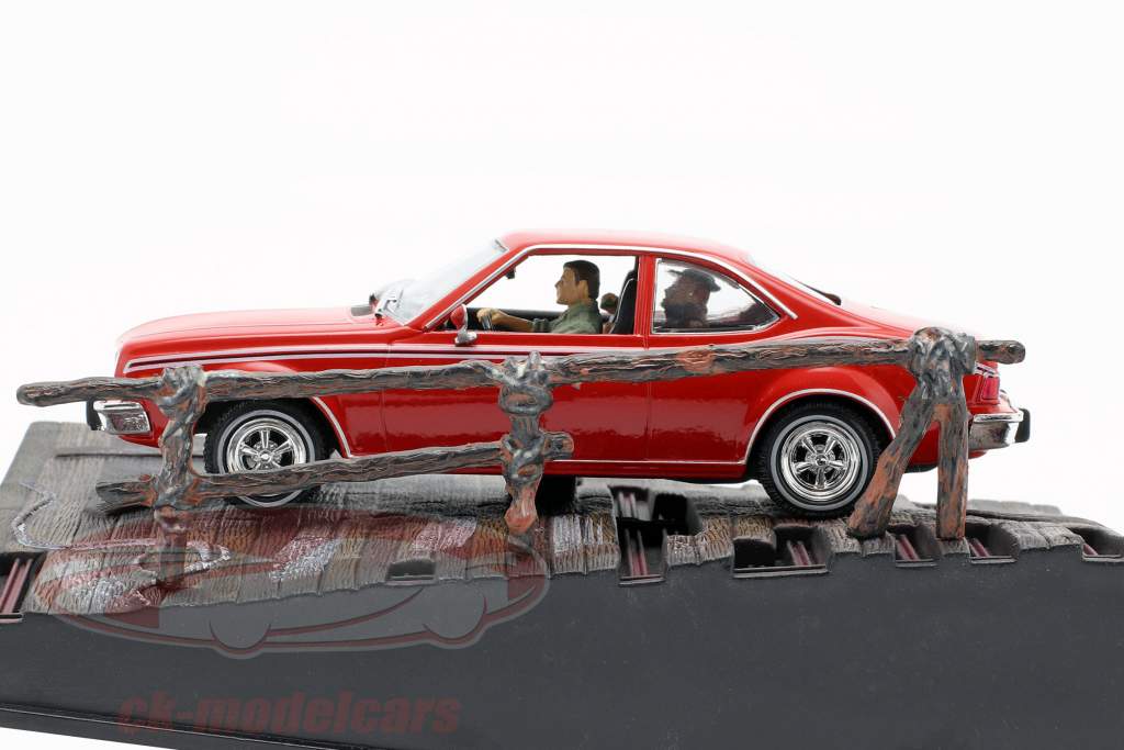 黄金銃赤い1時43完成モデルを持つ男のAMCホーネットジェームズ·ボンド映画のカー