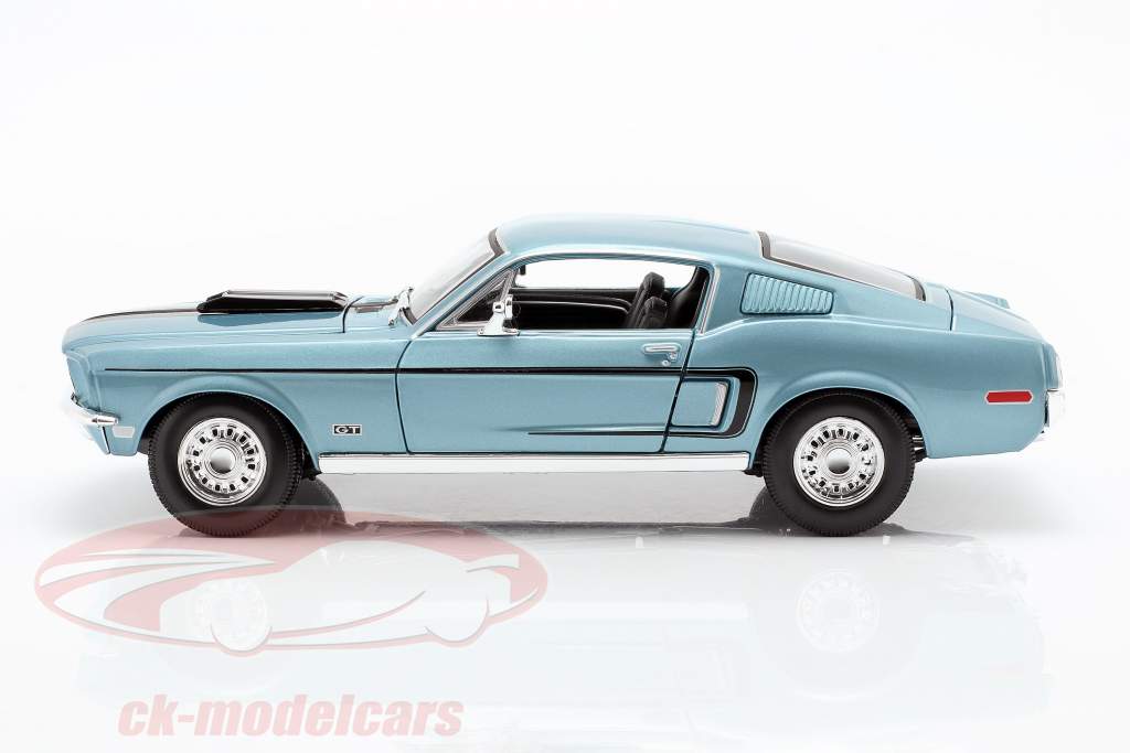 Ford Mustang GT Cobra Jet Ano 1968 azul metálico / preto 1:18 Maisto