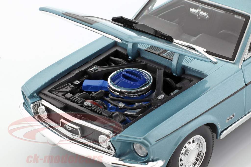 Ford Mustang GT Cobra Jet Ano 1968 azul metálico / preto 1:18 Maisto