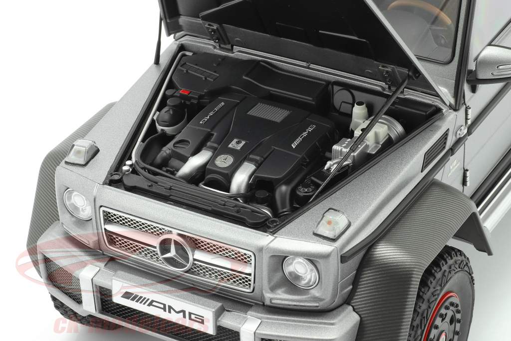 Mercedes-Benz G63 AMG 6x6 Année de construction 2013 designo platinum magno 1:18 AUTOart