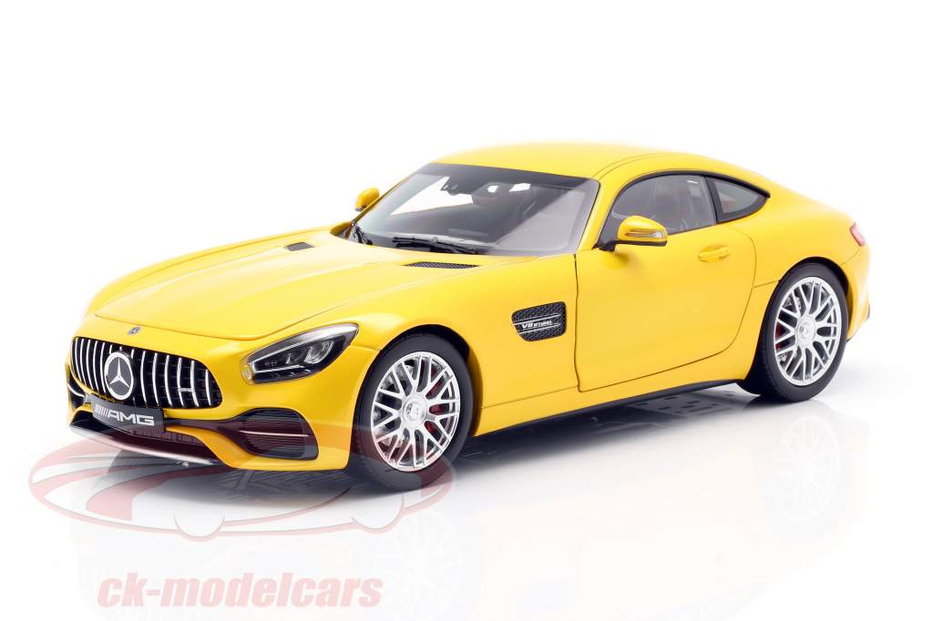 Mercedes-Benz AMG GT S Coupe (C190) AMG solarbeam 1:18 Norev