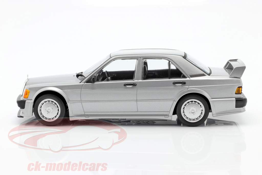 Mercedes-Benz 190E 2.5-16V Evo 1 1989 silver metallic 1:18 Minichamps