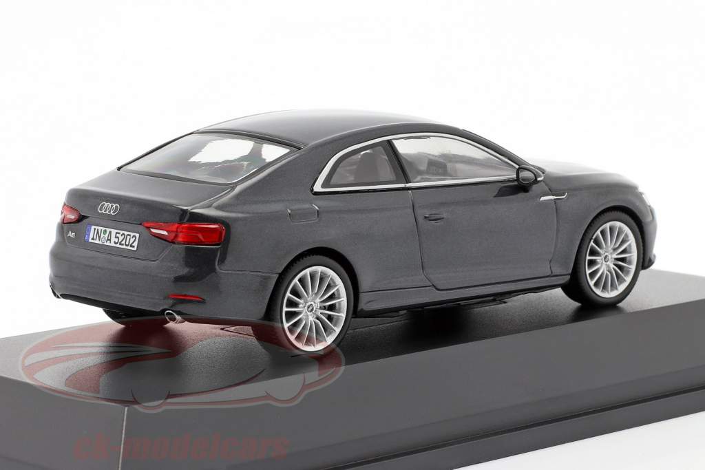 Audi A5 Coupe Manhattan grå 1:43 Spark