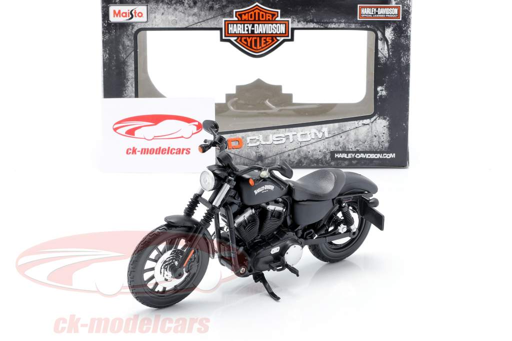 Harley Davidson Sportster Iron 883 建設年 2014 黒 1:12 Maisto