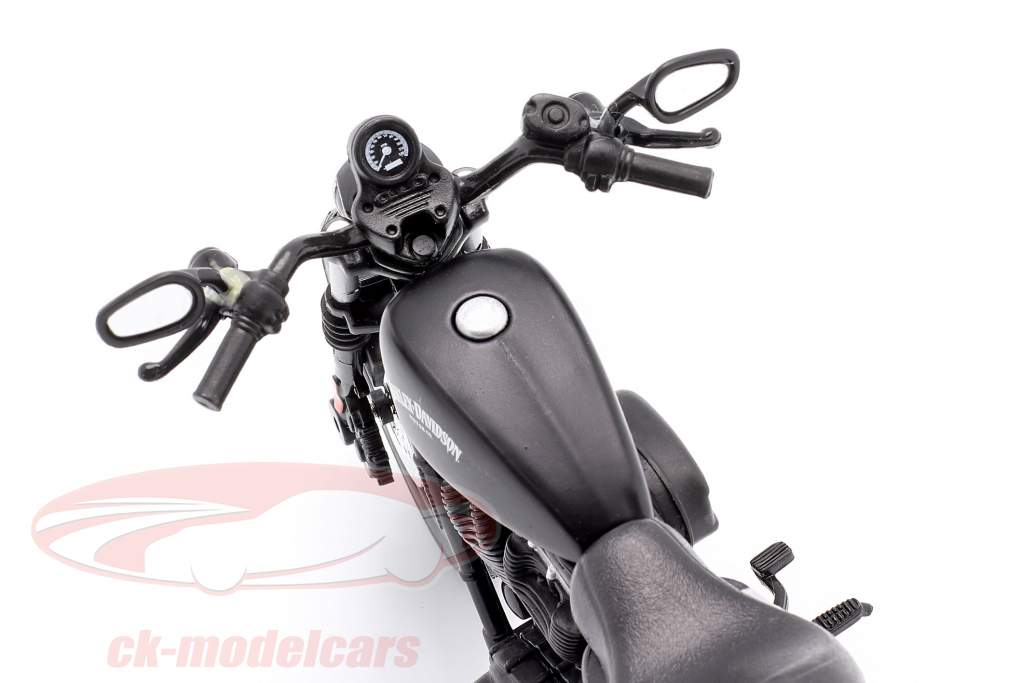 Harley Davidson Sportster Iron 883 Anno di costruzione 2014 nero 1:12 Maisto
