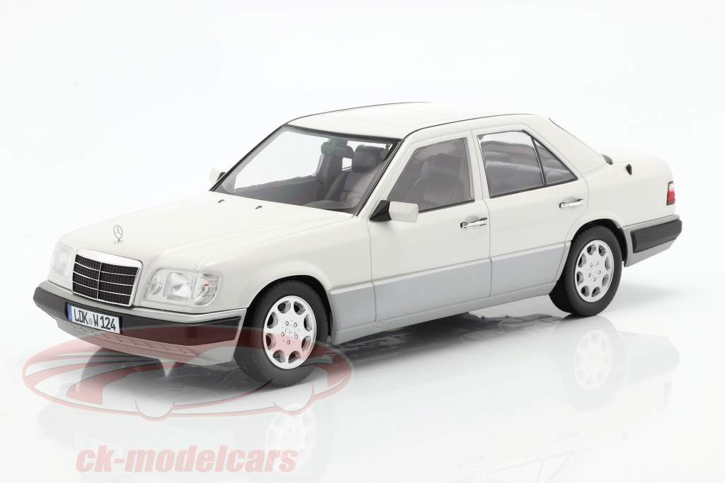 Mercedes-Benz E klasse (W124) Bouwjaar 1989 arctisch wit 1:18 iScale