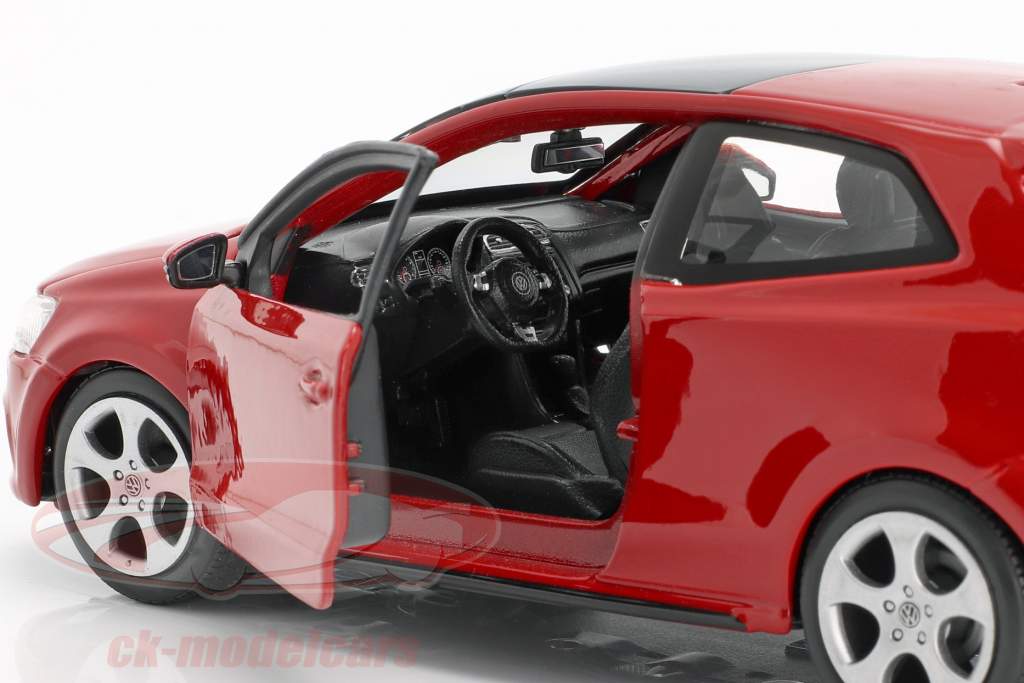 Volkswagen VW Polo MK5 GTI rojo 1:24 Bburago