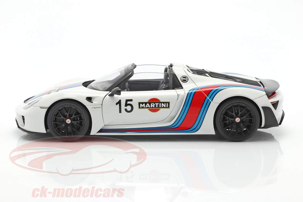 Porsche 918 Spyder Weissach Package Martini Baujahr 2013 weiß 1:18 AUTOart