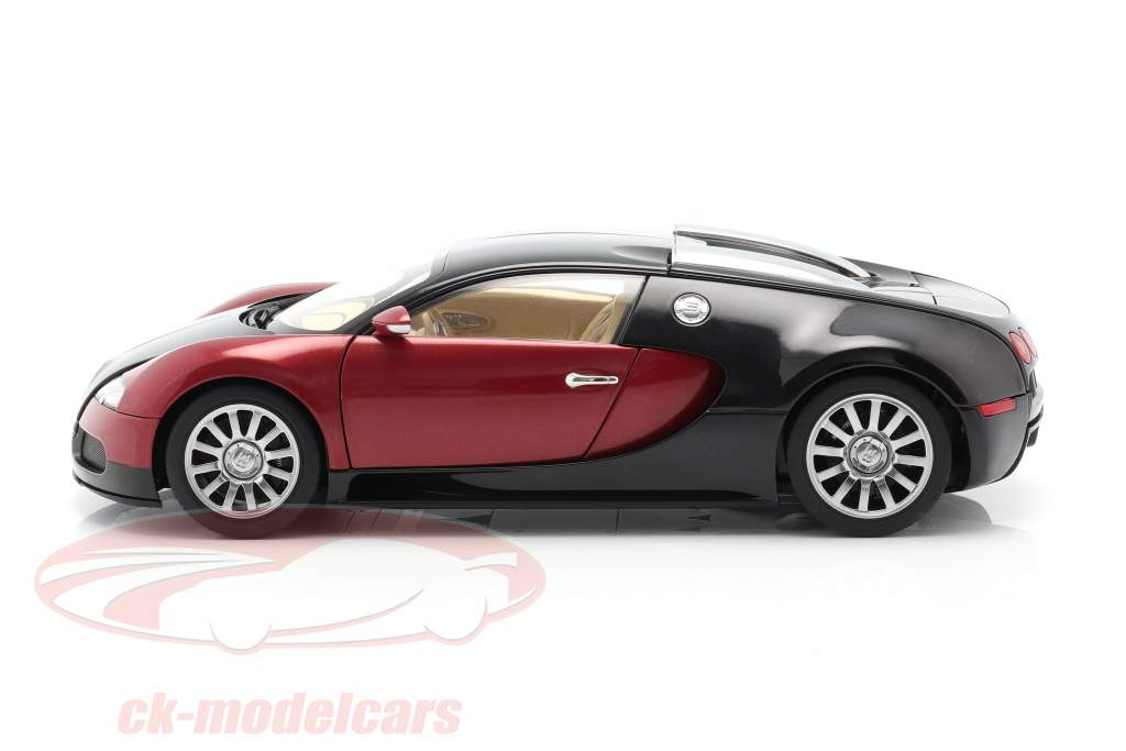 Bugatti EB 16.4 Veyron year 2006 black / dark red 1:18 AUTOart
