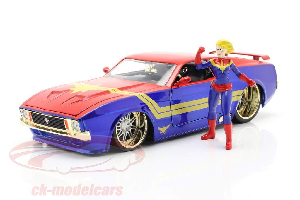 Ford Mustang Mach 1 1973 Con Avengers figura Captain Marvel 1:24 Jada Toys