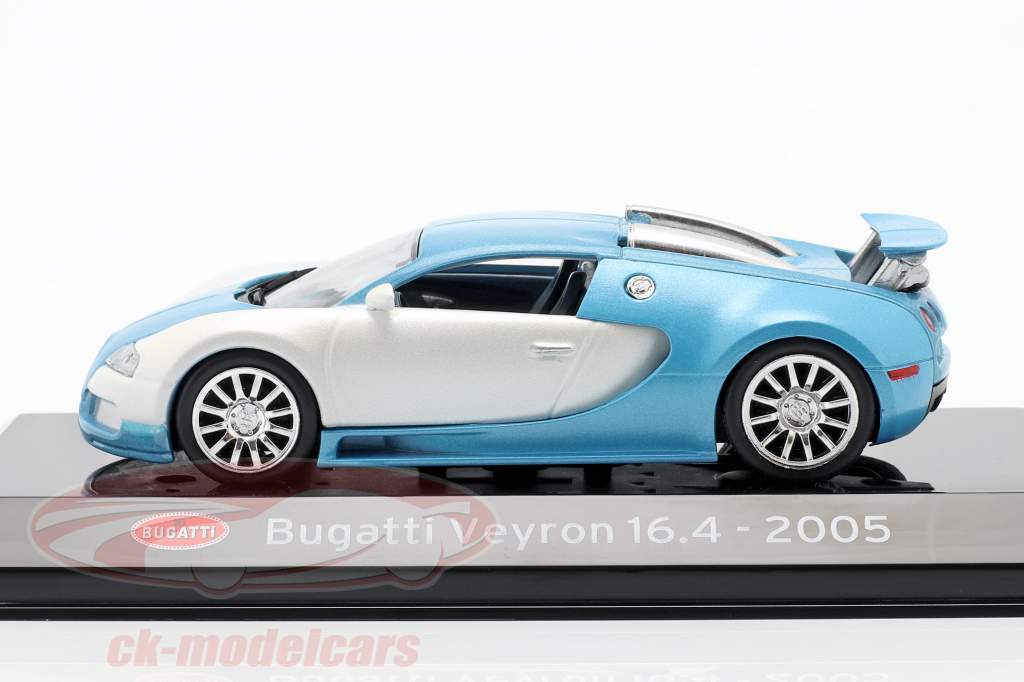 Bugatti Veyron 16.4 Byggeår 2005 mat hvid / Lyseblå 1:43 Altaya