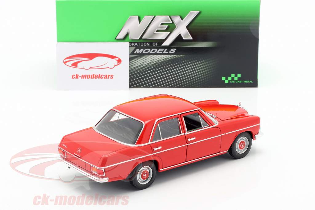 Mercedes-Benz 220/8 (W115) rouge 1:24 Welly