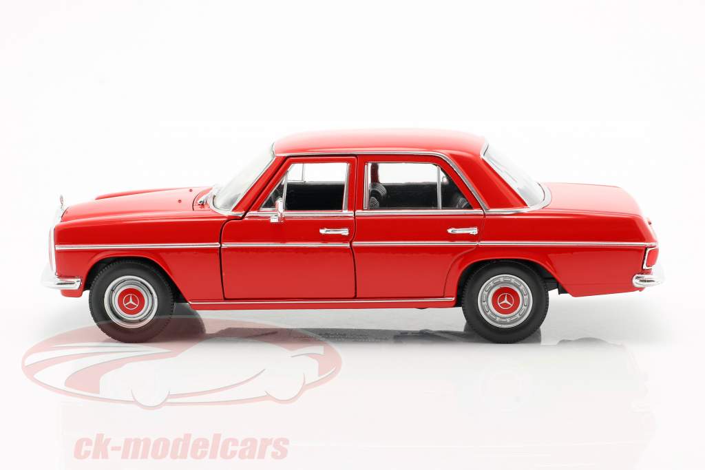 Mercedes-Benz 220/8 (W115) red 1:24 Welly