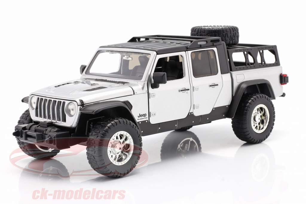 Jeep Gladiator Baujahr 2020 Fast & Furious 9 (2021) silber 1:24 Jada Toys