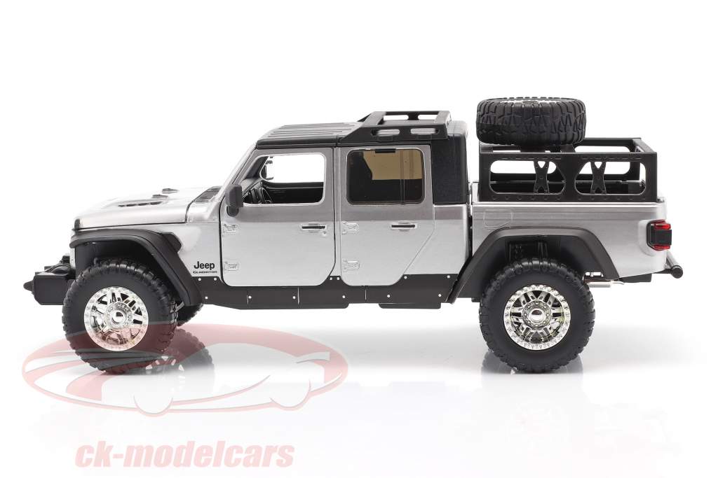Jeep Gladiator year 2020 Fast &amp; Furious 9 (2021) silver 1:24 Jada Toys