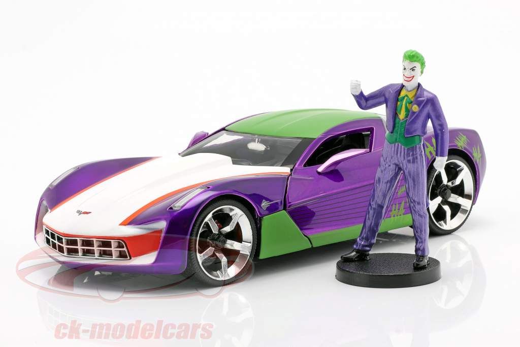Chevrolet Corvette Stingray 2009 Com figura The Joker DC Comics 1:24 Jada Toys
