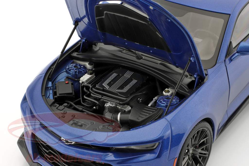 Chevrolet Camaro ZL1 Anno di costruzione 2017 hyper blu metallico 1:18 AUTOart