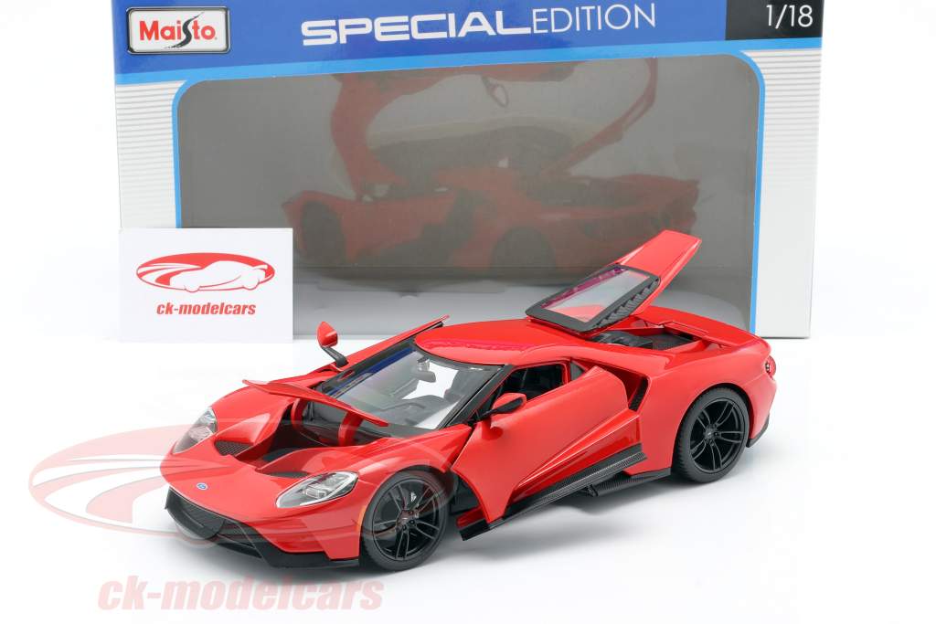 Ford GT year 2017 red 1:18 Maisto