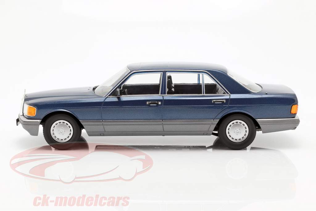 Mercedes-Benz 560 SEL Clase S (W126) 1985 azul náutico metálico 1:18 iScale