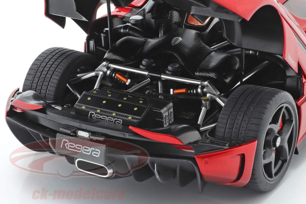 Koenigsegg Regera Ano de construção 2016 doce vermelho 1:18 AUTOart
