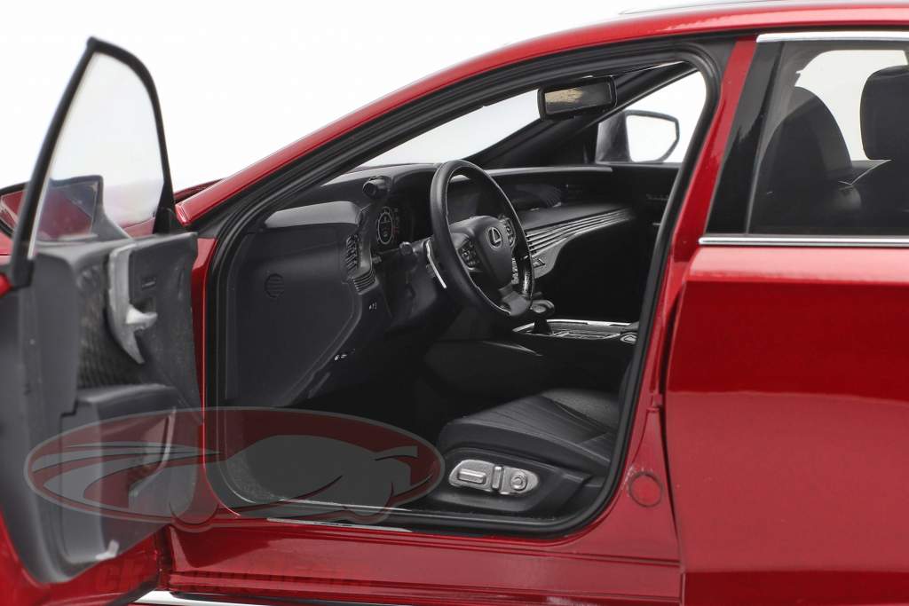 Lexus LS 500h Ano de construção 2018 vermelho metálico 1:18 AUTOart