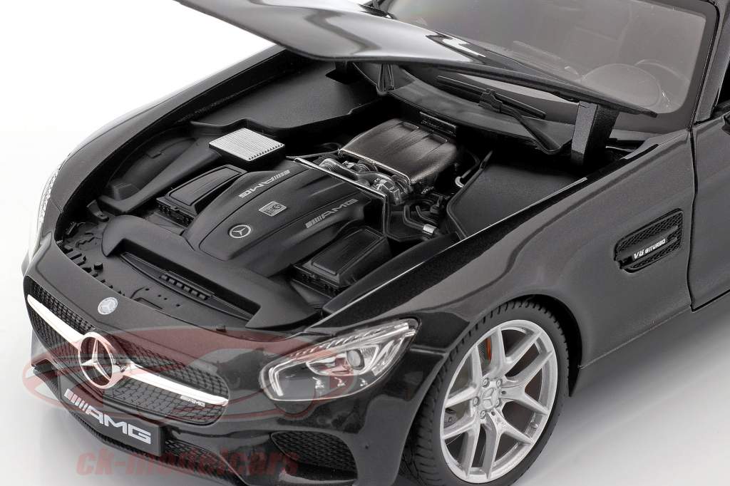 Mercedes-Benz AMG GT (C190) Preto metálico 1:18 Maisto