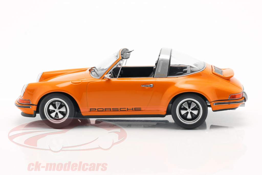 Porsche 911 Targa Singer Design arancia 1:18 KK-Scale