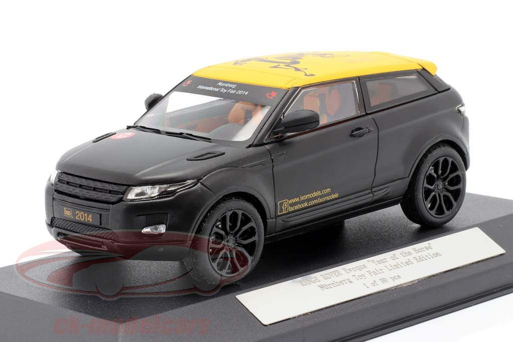 Range Rover Evoque "Year of the Horse" Nürnberg Toy Fair berijpt zwart 1:43 Ixo