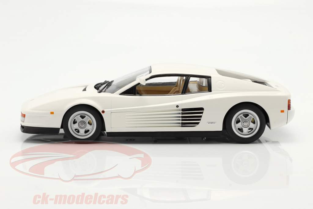 Ferrari Testarossa Monospecchio Amerikansk version Byggeår 1984 hvid 1:18 KK-Scale