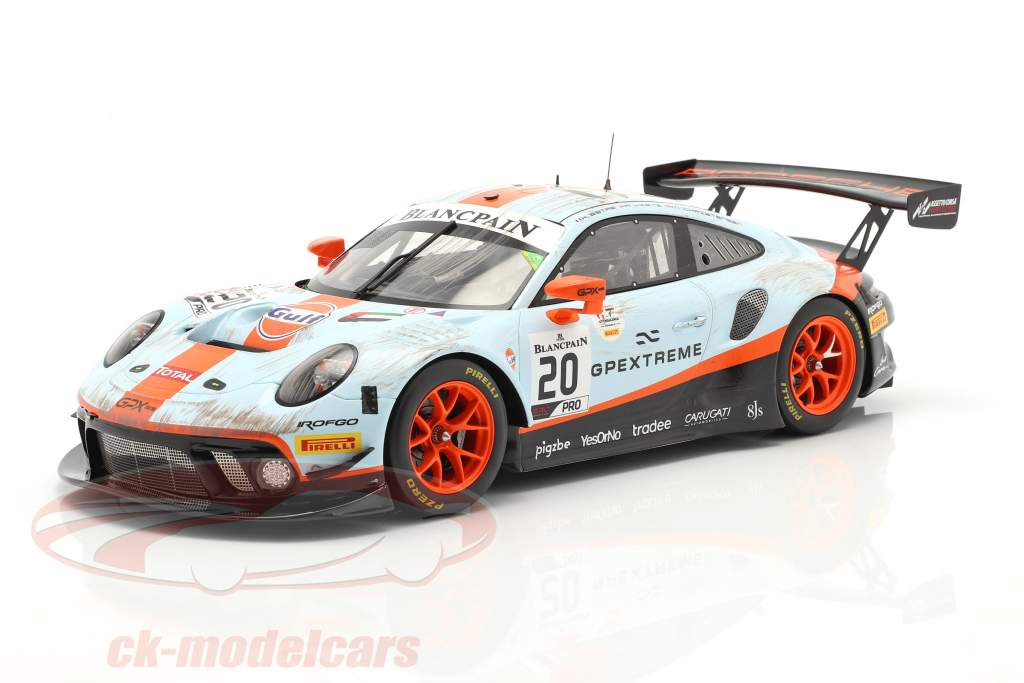 Porsche 911 GT3 R #20 vincitore 24h Spa 2019 Dirty Race Version 1:18 Spark